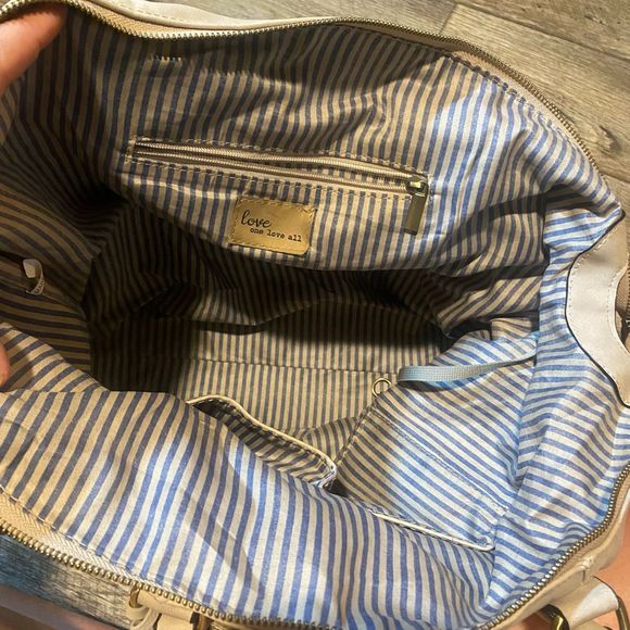 Love One Love All Cream Colored Shoulder Bag Tote - Picture 3 of 5